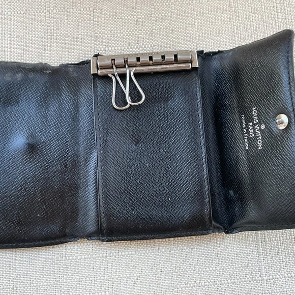 Louis Vuitton Keychain Black/Gray Leather Keys Holder Bag - Picture 10 of 12